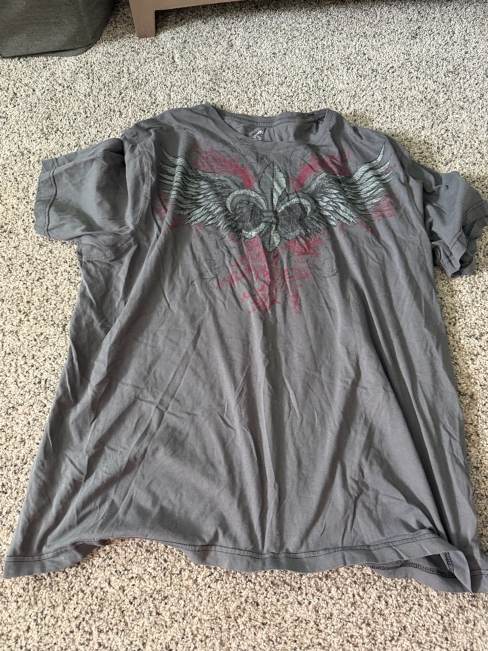 Men's Gray Graphic Winged Fleur-de-Lis T-Shirt